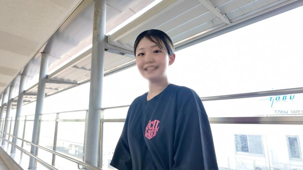 FC2-PPV-4757902 【FC2初】※ガチ19歳Fカップに会いに佐野駅へ!! オサなさ残るJDが(金)欠で撮影応募 黒巨根で大量中出し