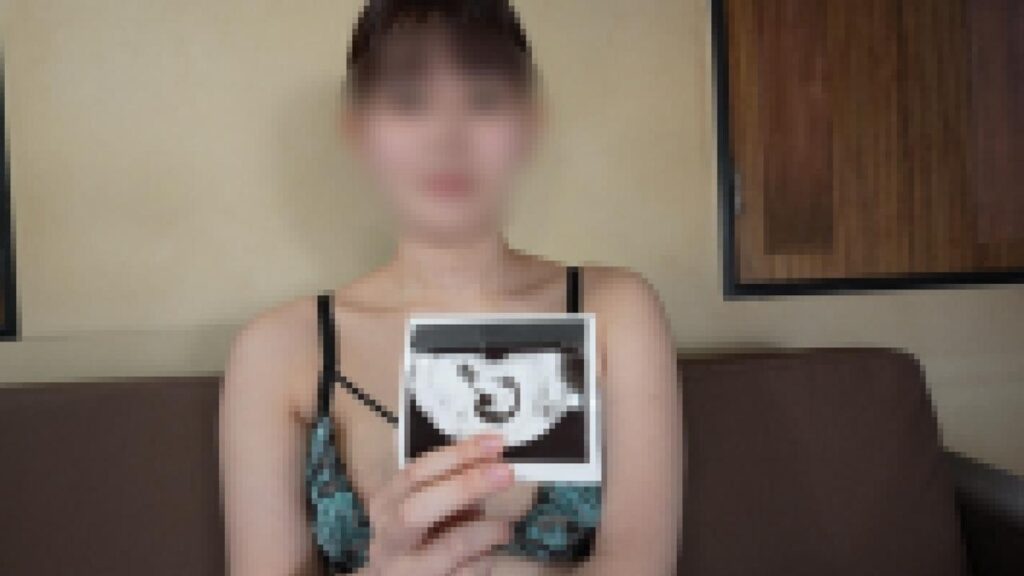 FC2-PPV-4749327 【妊娠中♡】 0384_003 いちかちゃん21歳 妊娠11週0日目、またしても危険日中出しAV撮影でオジサンの不幸なアカちゃんをその身に宿した哀れな天然Hカップ色白童顔巨乳JD爆誕(爆)