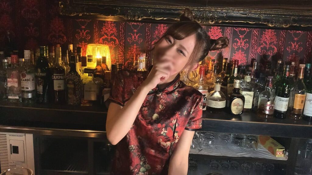 FC2-PPV-1898800 【限定価格】会員制バー アイドル系美店員を口説いてトイレでフェラチオさせました