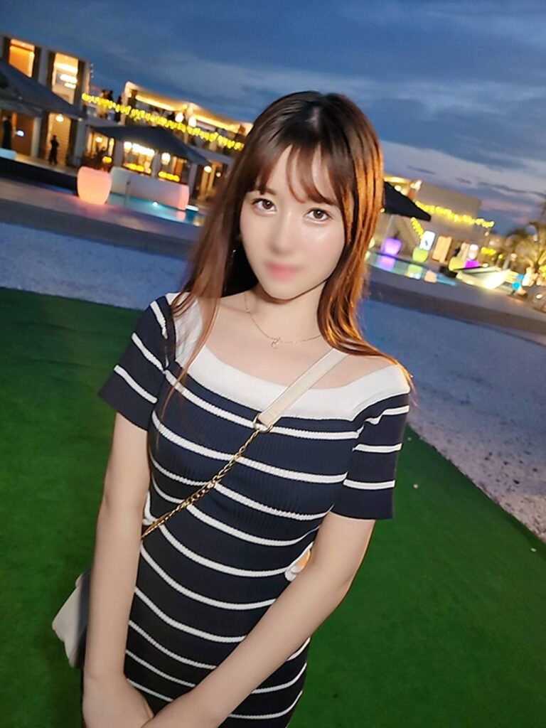 FC2-PPV-3983901 【即シコ案件】オナ中同級生のかわい過ぎる歯科助手と中出し交尾しました めいぷる・22歳