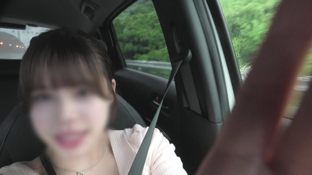 FC2-PPV-4517730 [可愛いすぎる彼女のハメ撮り］無修正！南国旅行にテンション上がりまくり！恥ずかし露出オッパイまんこ公開＆野外おちんぽシコシコでトロトロになったマンコに騎乗位と正常位で２連発しちゃったセックスを限定公開