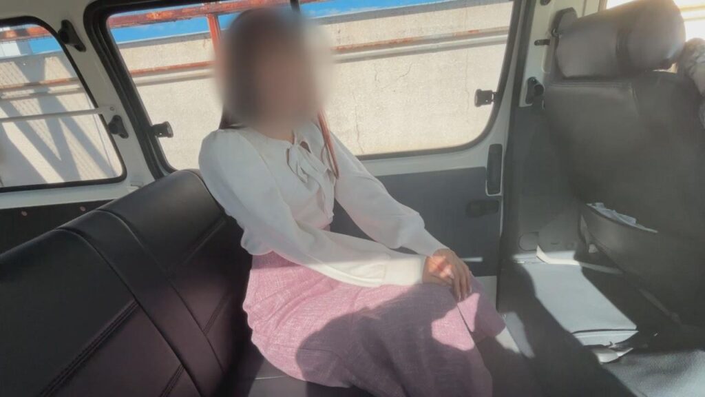 FC2-PPV-4619144 笑顔が止まらないご無沙汰エロ若奥様の巻！「フェラする女」