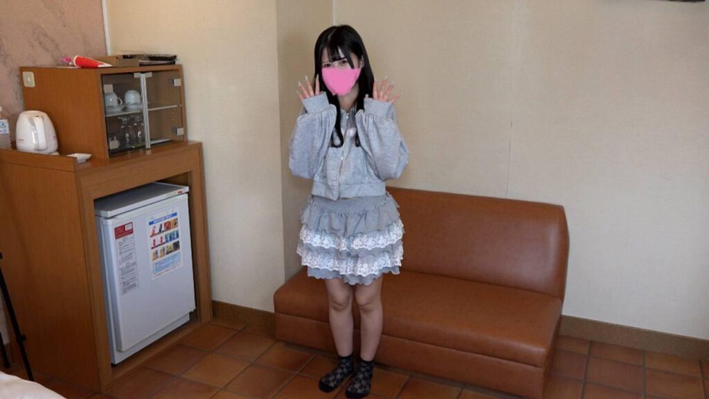 FC2-PPV-4778539 ♀180 18歳卒業したてなのちゃんの社会経験の少ないからだを生ちんぽで堪能♡ 半外半中でフィニッシュ♡これがおとなのお勉強だね おまんこくぱぁインタビュー付き★特典で無修正