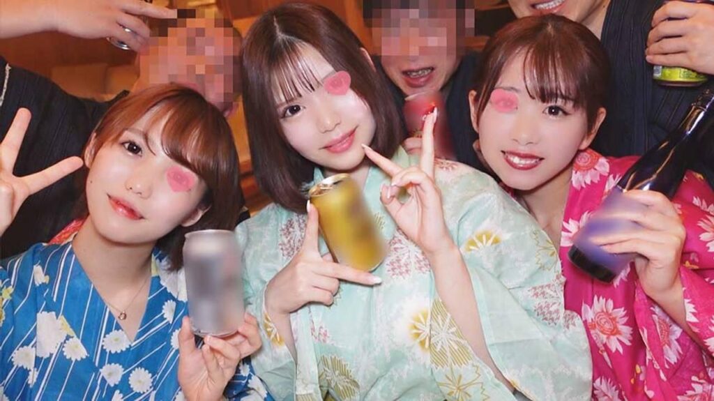 FC2-PPV-3245890 【卒業旅行乱交】W大オールラウンドサークル春休み温泉旅行/N女子大卒業女子3名を悪ノリ一泊ヤリ捨て①