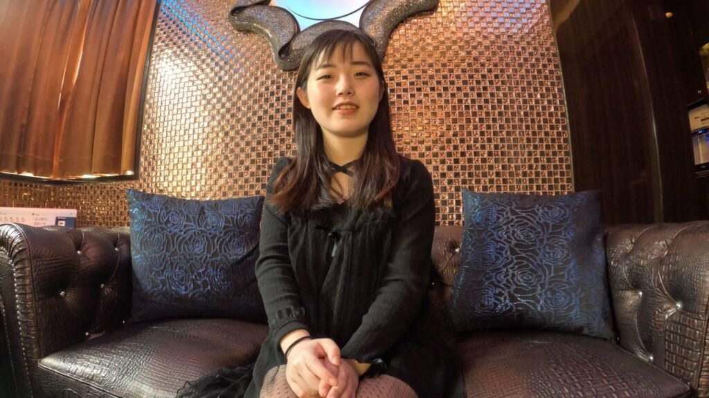 FC2-PPV-3499836 22歳　りょうちゃん　吸引つきバイブをイってもイってもずーっと入れっぱなし。だんだん喘ぎ声が変わっていきました。必見。