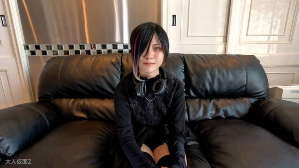 FC2-PPV-4462228 えりな(19) ビジュアル系バンギャの初撮り。中出しし、アナルに浣〇大量注入。その後初貫通しそのままATM。さらに、電マでいじめて中出ししました。