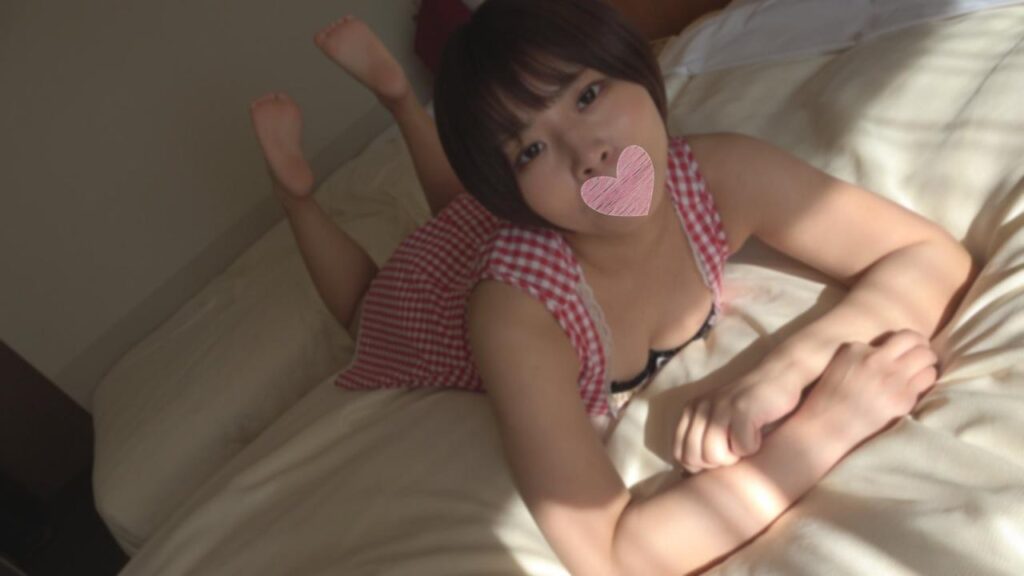 FC2-PPV-4740980 【無】日本の夏はG(剛毛)1クライマックス！！ホンマに好きやねん～〇〇フェイスの笑里ちゃんに無限中出し発射！！今日だけは誰にも邪魔されない二人でするエモすぎるグラビアごっこ