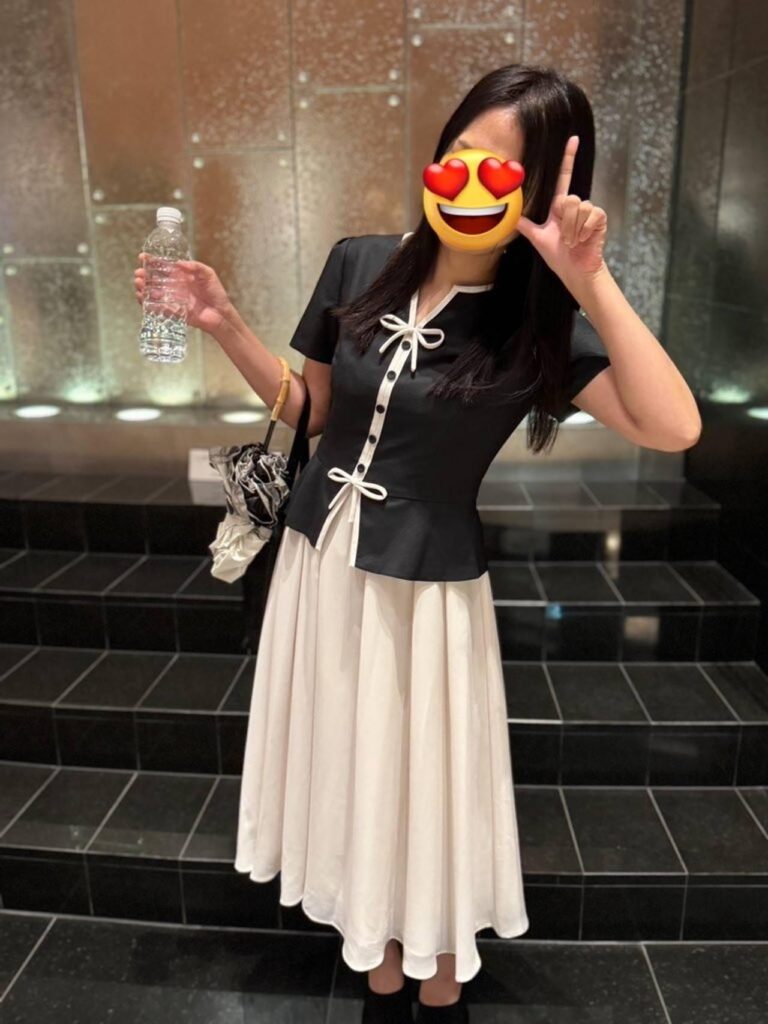 FC2-PPV-4776645 【10個限定販売‼️】授業参観後に…妻に内緒の禁断3P 「奥様清楚な格好なのに顔ドロドロですよ?」