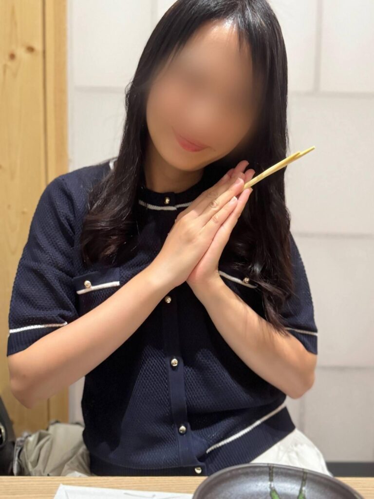 FC2-PPV-4788509 【10個限定‼️完全顔出し版】 巨根で初めてのポルチオいき 「パ⚫︎の前で初めておちんちんで 中イキしてごめんなさい。。」